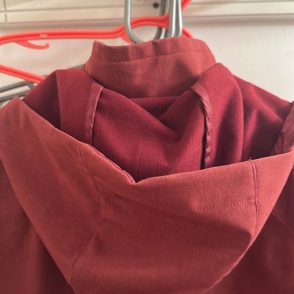 Columbia Women’s Soft Shell - Picture 6 of 8